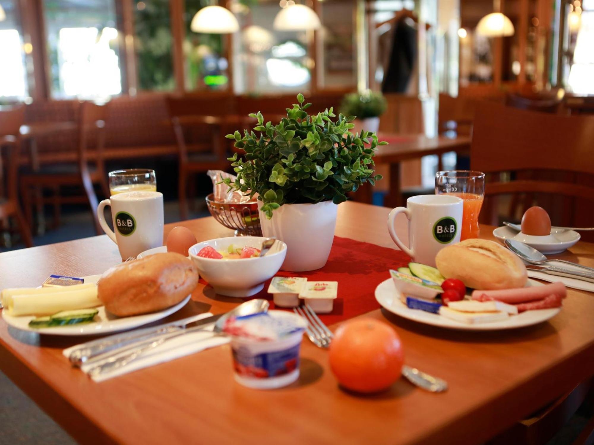 B&B Hotel Gotha-Hbf Bagian luar foto